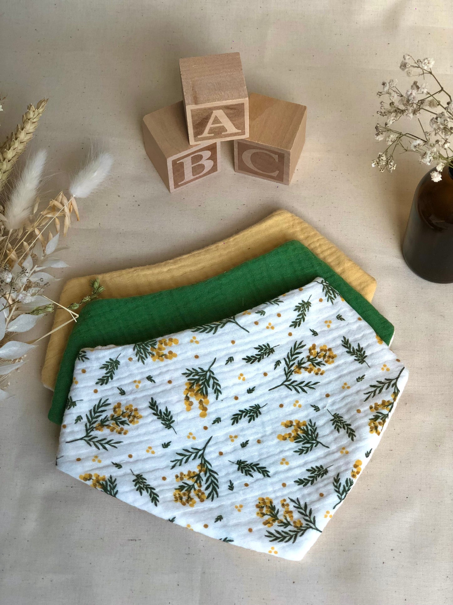 Les trios de bavoirs bandanas