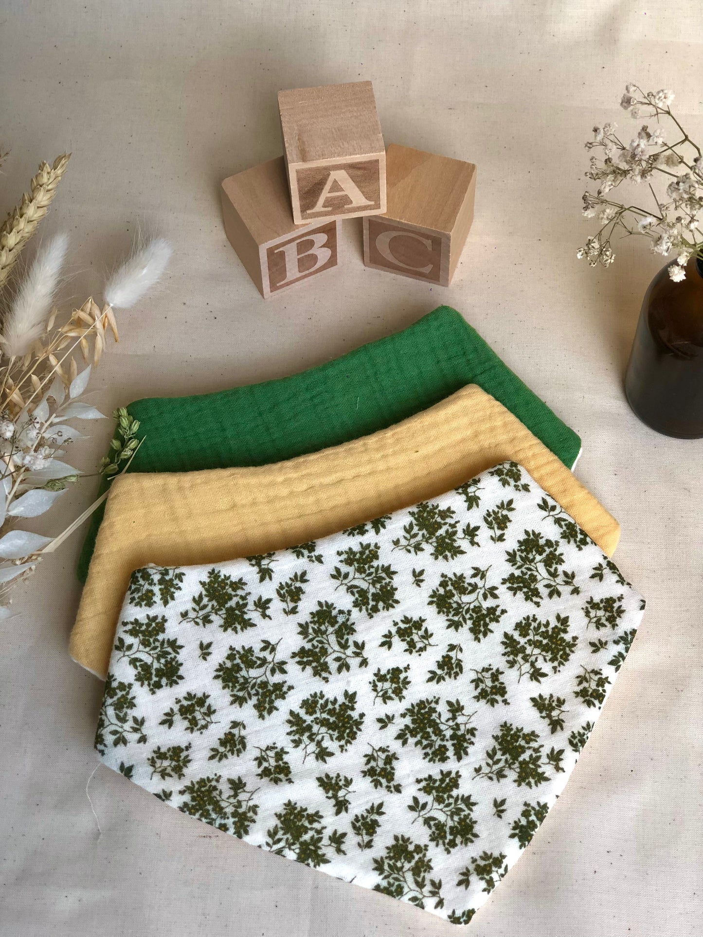 Les trios de bavoirs bandanas