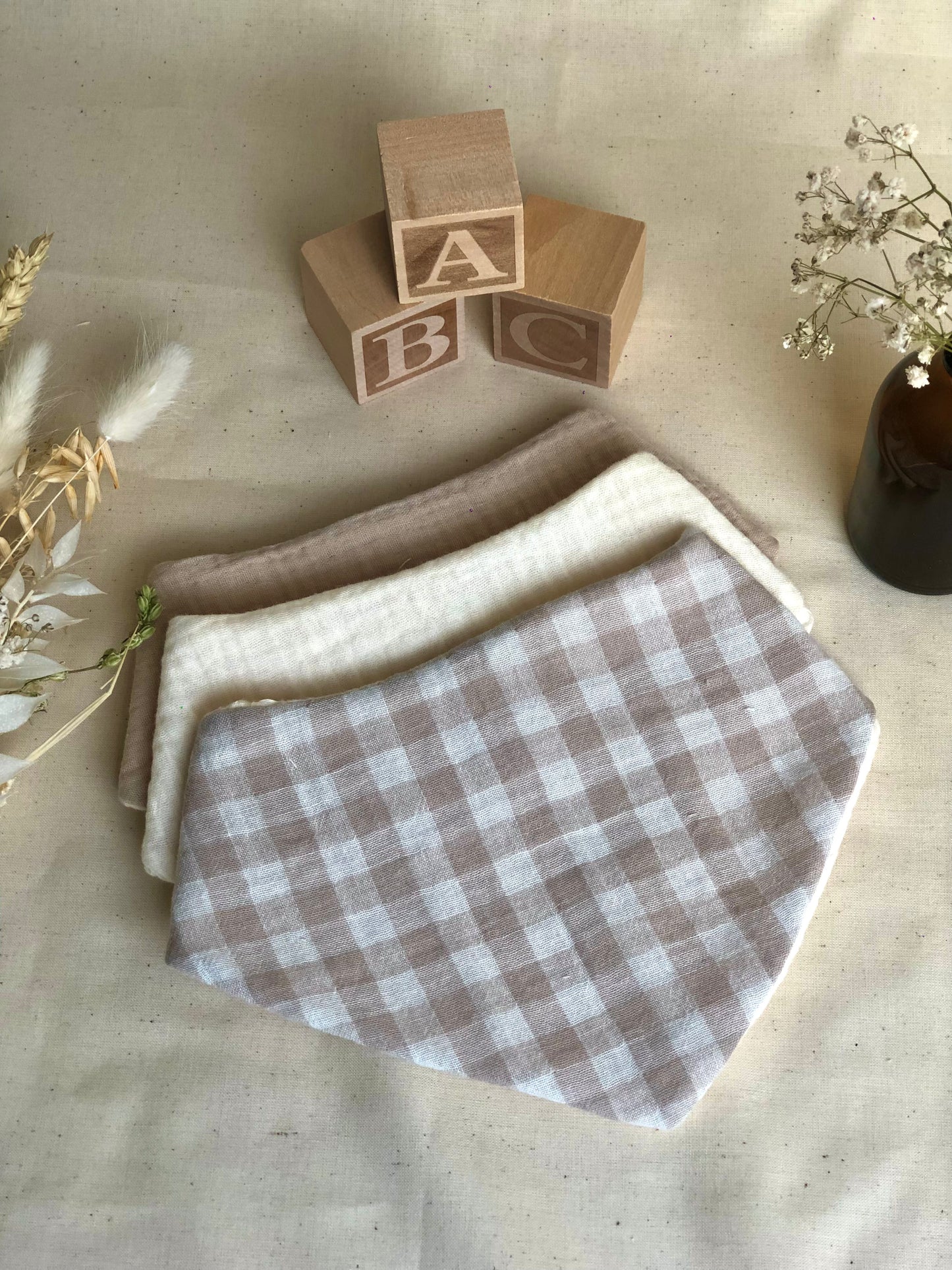 Les trios de bavoirs bandanas