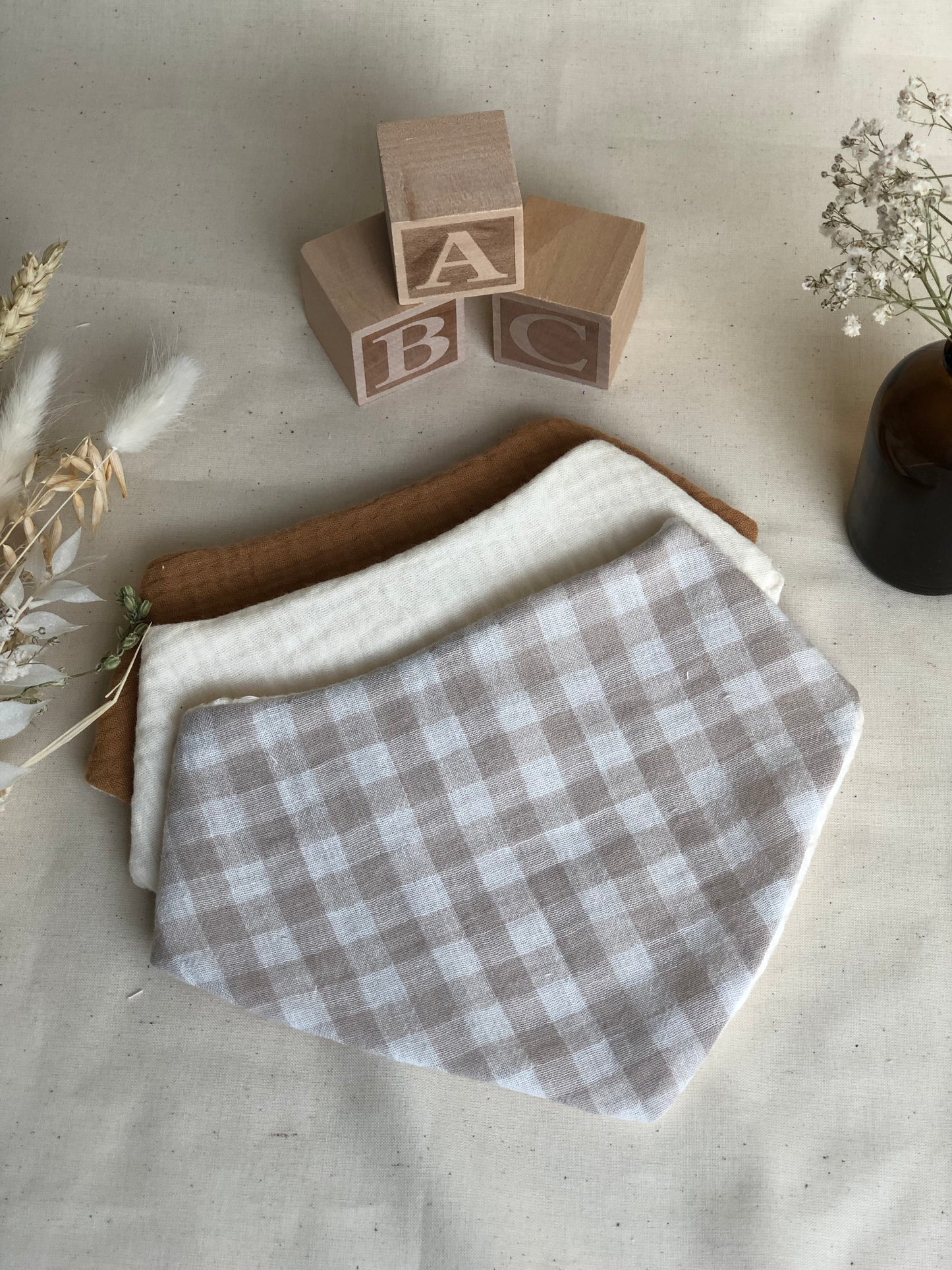 Les trios de bavoirs bandanas