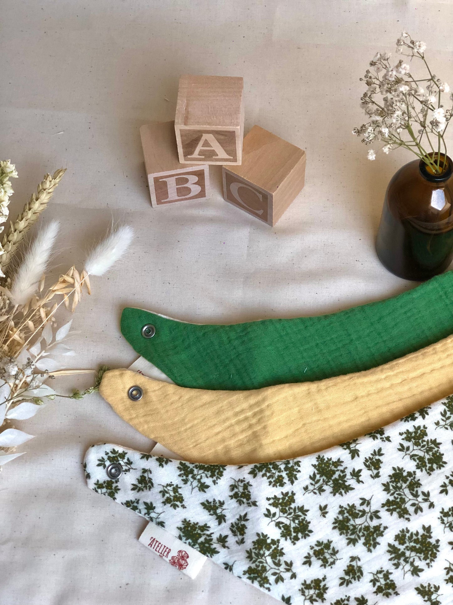 Les trios de bavoirs bandanas