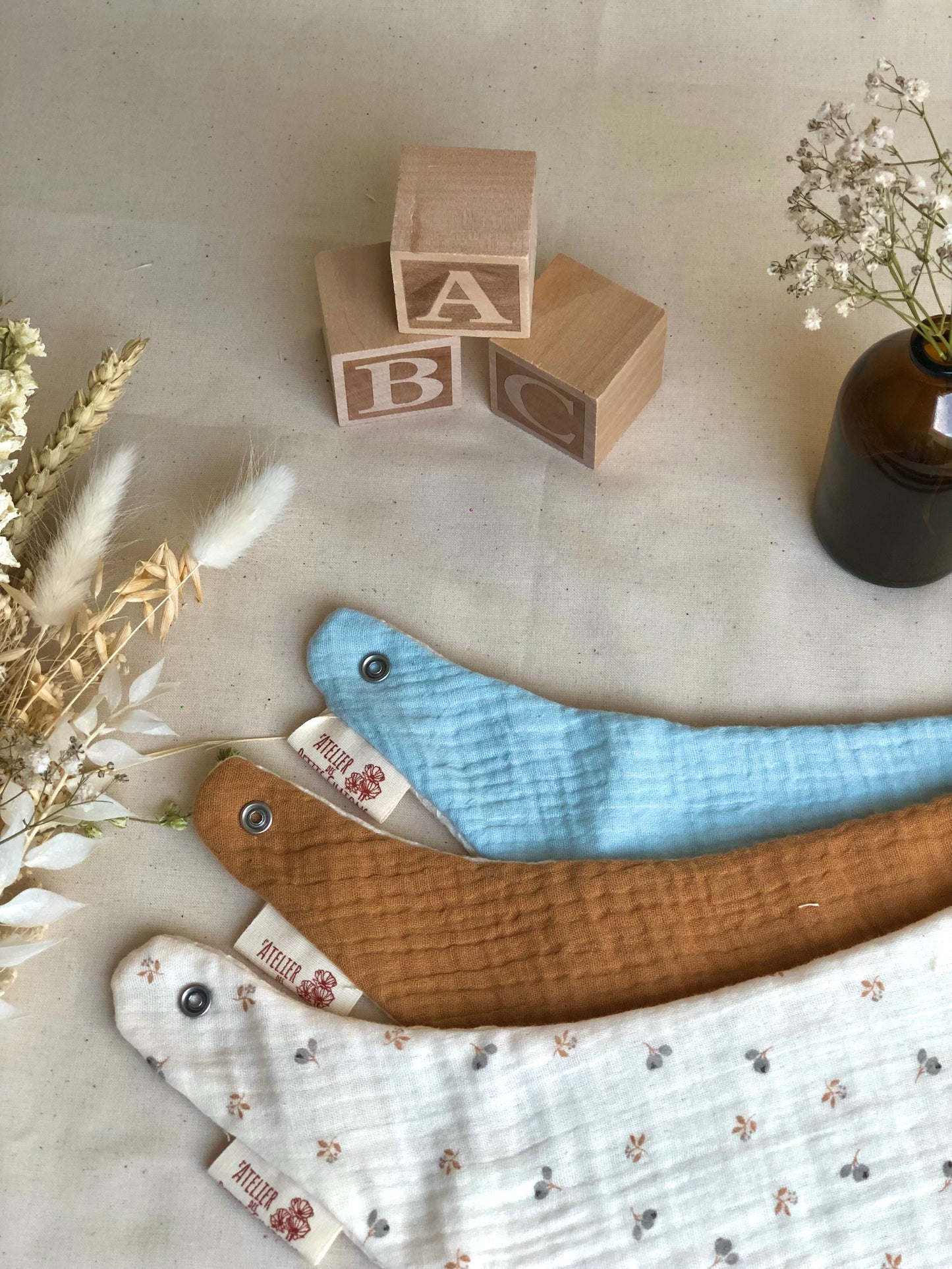 Les trios de bavoirs bandanas