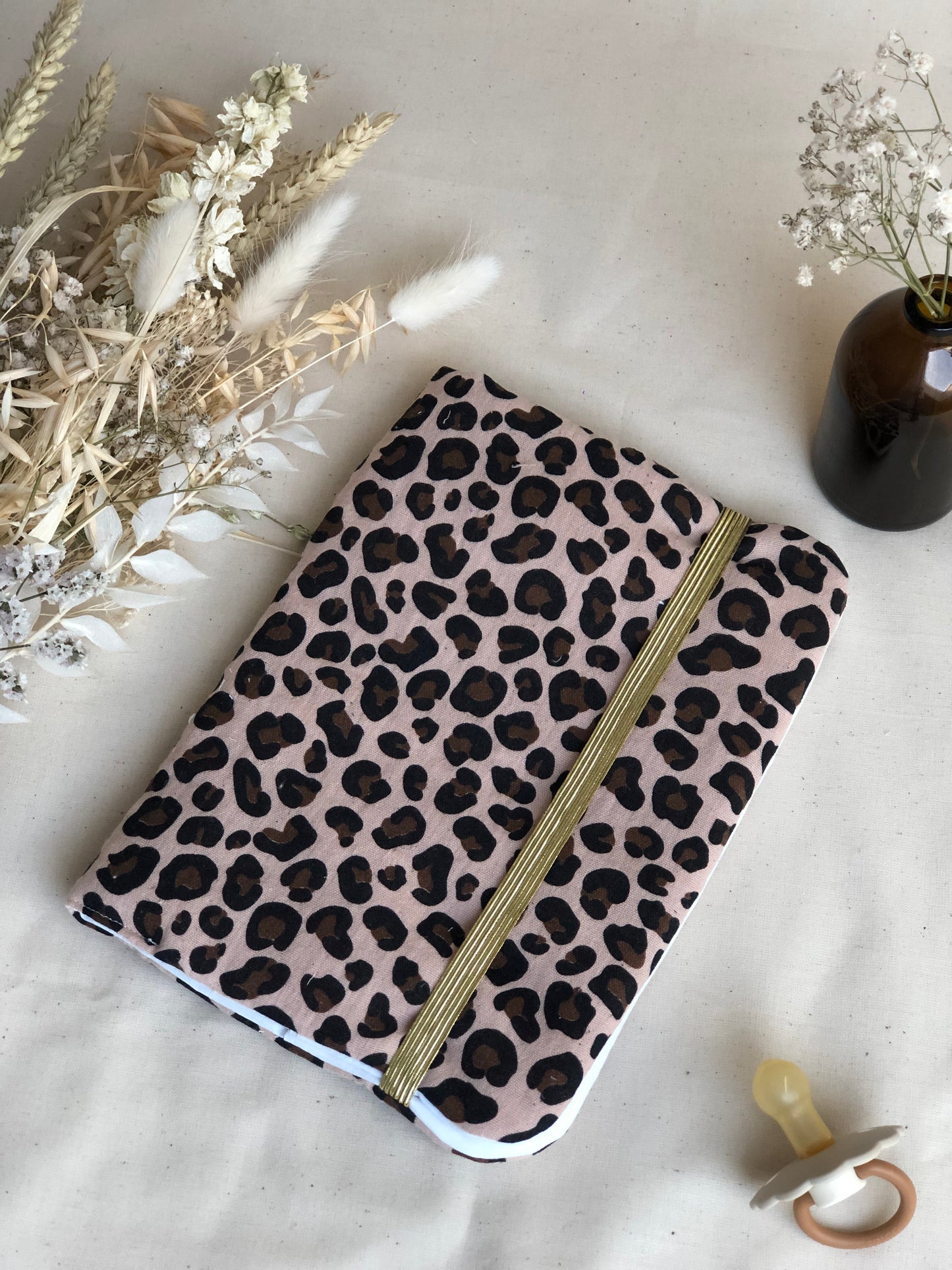 Les protèges carnet de santé