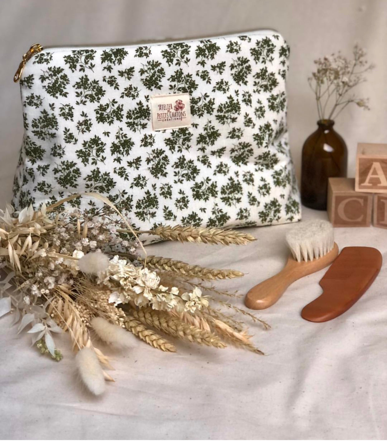 Les trousses de toilette triangulaires